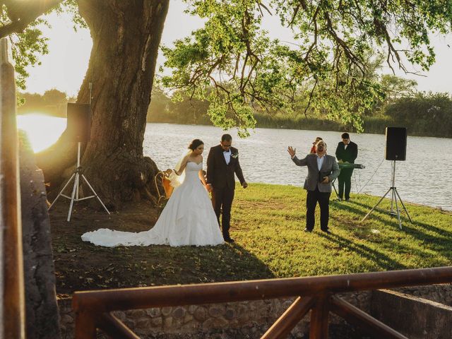 La boda de Fernando y Massiel en Guamúchil, Sinaloa 13