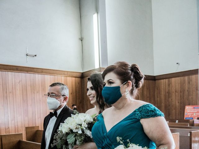 La boda de Leo y Brianna en Tijuana, Baja California 17