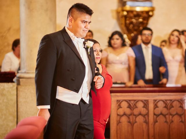 La boda de Marco Antonio y Bertha Elizabeth en Monterrey, Nuevo León 13