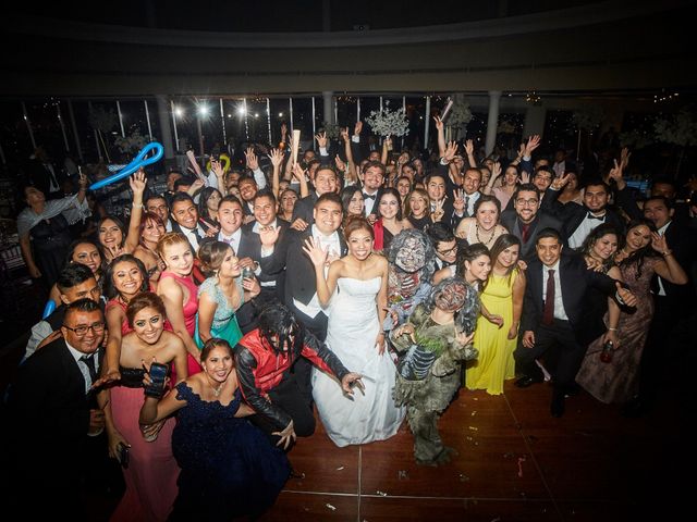 La boda de Marco Antonio y Bertha Elizabeth en Monterrey, Nuevo León 29