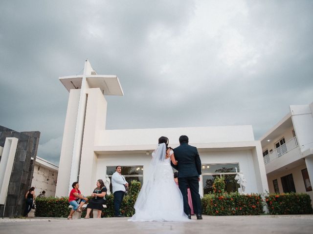 La boda de Christian  y Virginia  en Campeche, Campeche 1