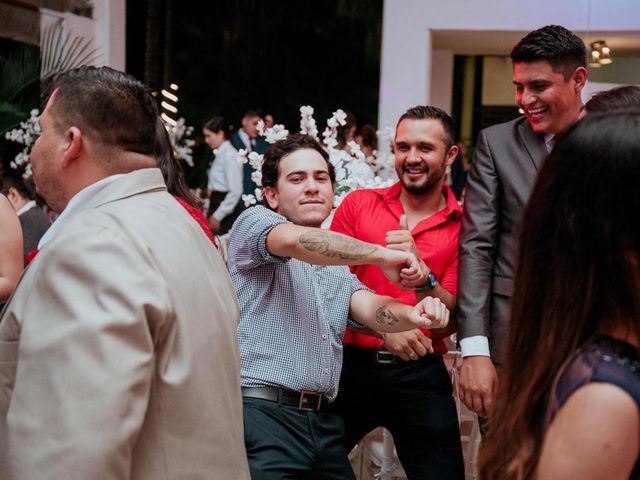 La boda de Karen Mayté y Alan Emmanuel en Tepic, Nayarit 13