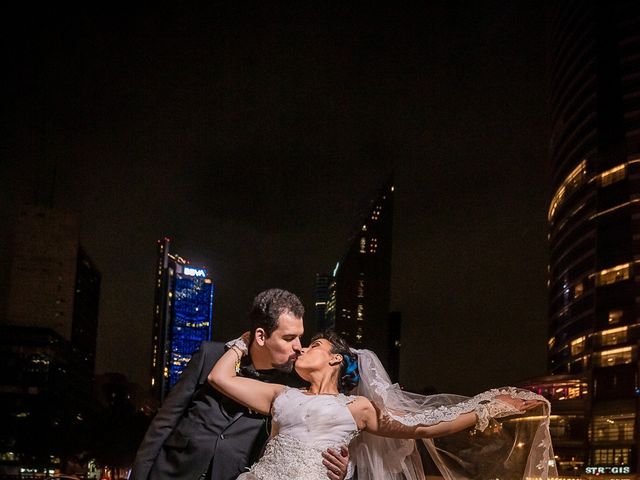 La boda de Miguel Ángel y Cynthia en Cuauhtémoc, Ciudad de México 29
