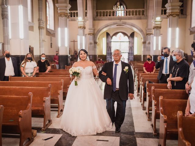 La boda de José y Mariel en Lerdo, Durango 4