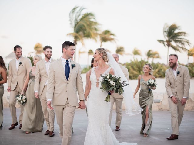 La boda de Kristofer y Allie en Cancún, Quintana Roo 54