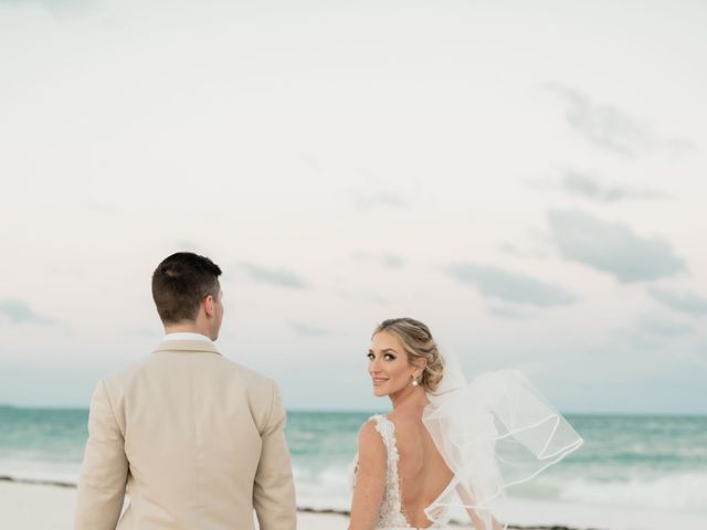La boda de Kristofer y Allie en Cancún, Quintana Roo 62