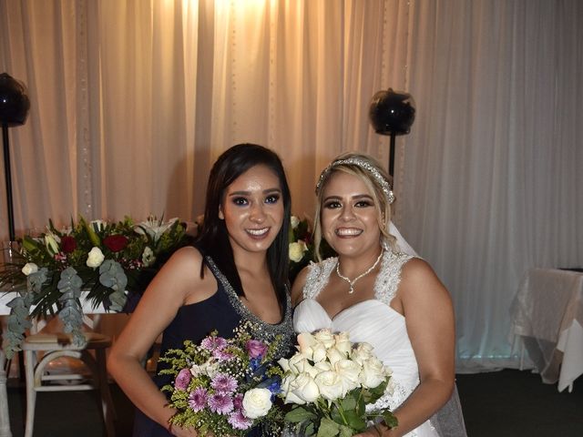 La boda de Carlos  y Bety  en León, Guanajuato 45