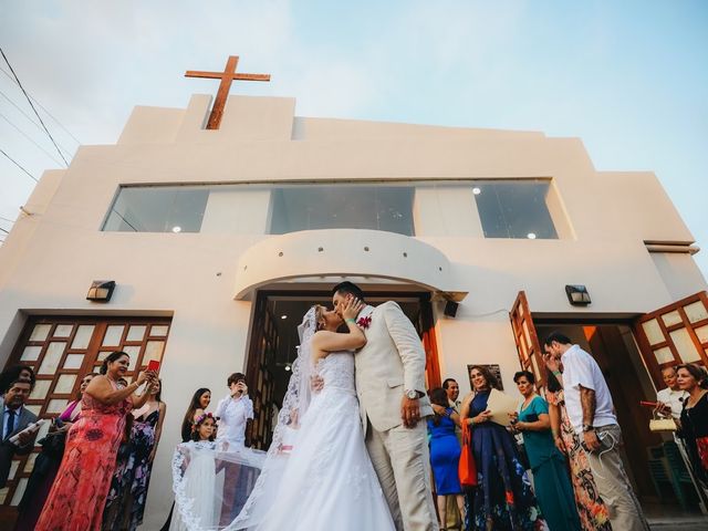 La boda de Jesus  y Karla Priscila  en Manzanillo, Colima 8