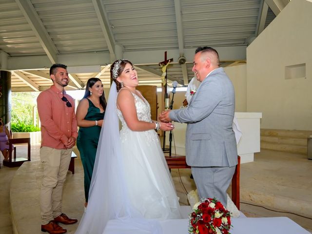 La boda de Miguel y Paulina en Ixtapa Zihuatanejo, Guerrero 2