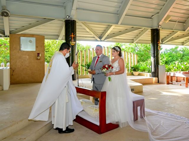 La boda de Miguel y Paulina en Ixtapa Zihuatanejo, Guerrero 6