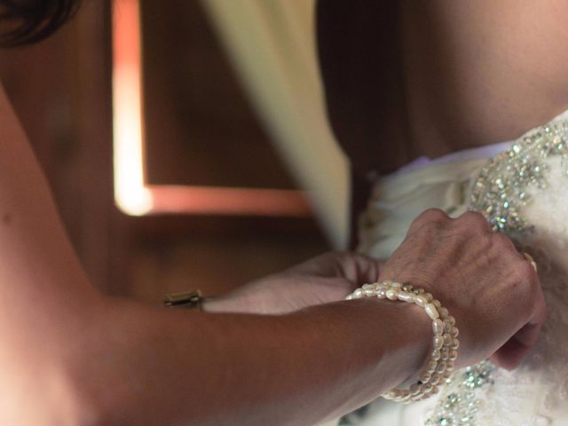 La boda de Enrique y Xochitl en San Cristóbal de la Barranca, Jalisco 14