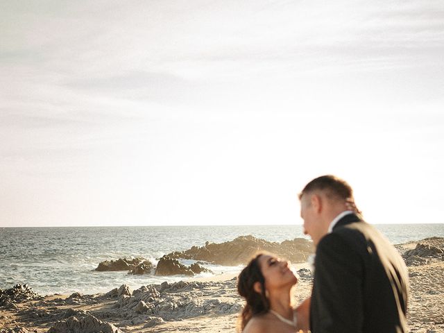 La boda de Oleksander y Chloe en Cabo San Lucas, Baja California Sur 13