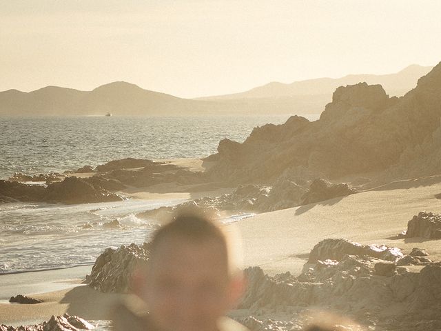 La boda de Oleksander y Chloe en Cabo San Lucas, Baja California Sur 19