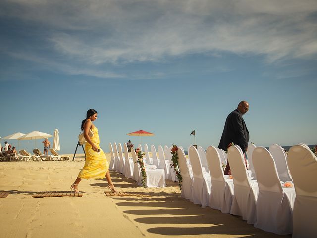 La boda de Oleksander y Chloe en Cabo San Lucas, Baja California Sur 28