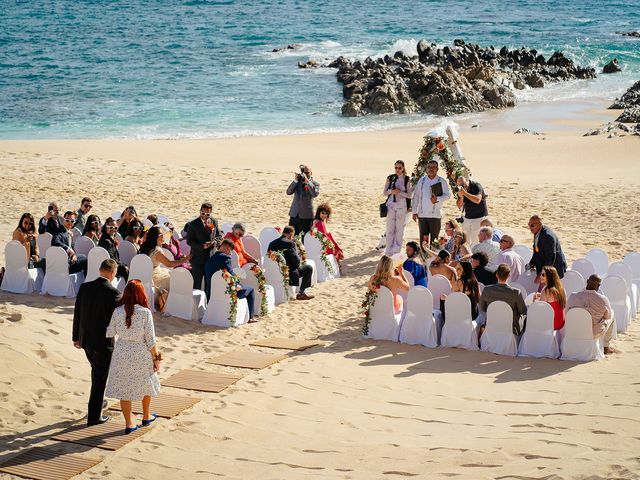 La boda de Oleksander y Chloe en Cabo San Lucas, Baja California Sur 30