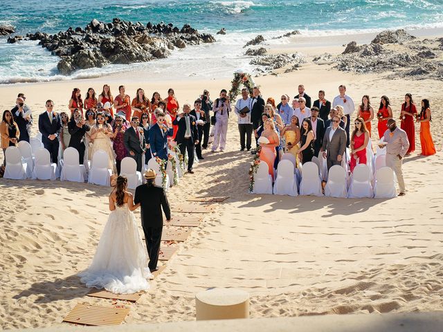 La boda de Oleksander y Chloe en Cabo San Lucas, Baja California Sur 32