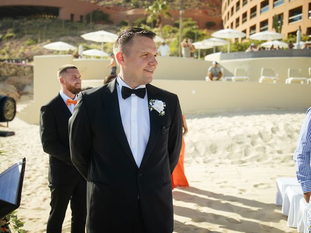 La boda de Oleksander y Chloe en Cabo San Lucas, Baja California Sur 33