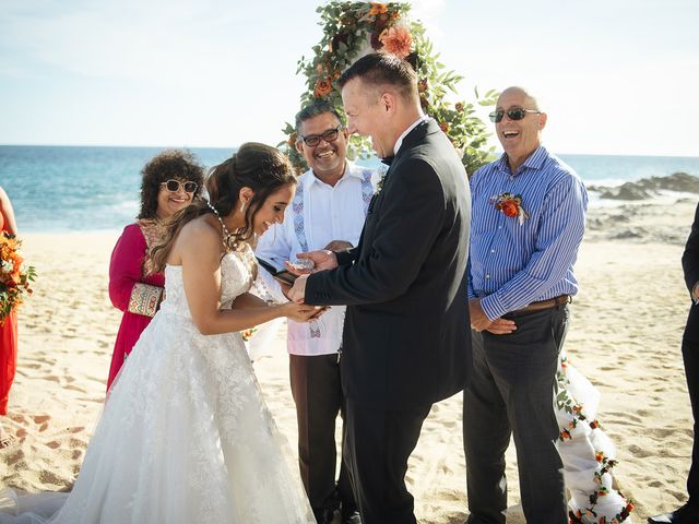 La boda de Oleksander y Chloe en Cabo San Lucas, Baja California Sur 39