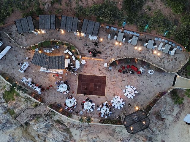 La boda de Oleksander y Chloe en Cabo San Lucas, Baja California Sur 55