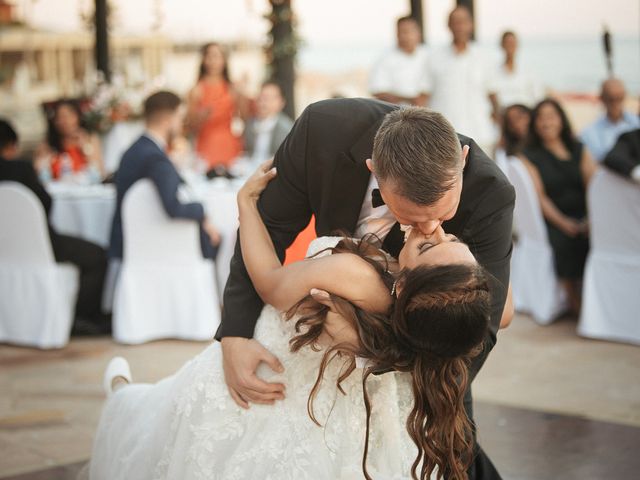 La boda de Oleksander y Chloe en Cabo San Lucas, Baja California Sur 74