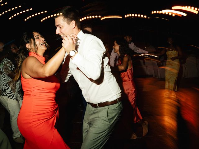 La boda de Oleksander y Chloe en Cabo San Lucas, Baja California Sur 90