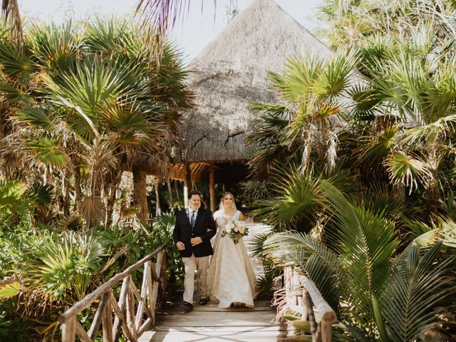 La boda de Humberto y Lil en Playa del Carmen, Quintana Roo 47
