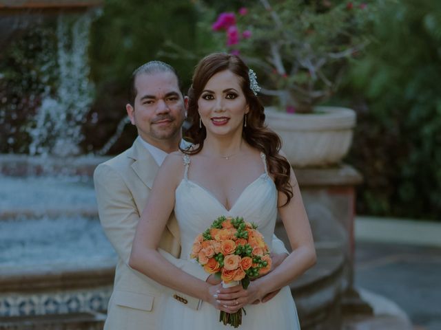 La boda de Juan Carlos y Nadia en Mazatlán, Sinaloa 13