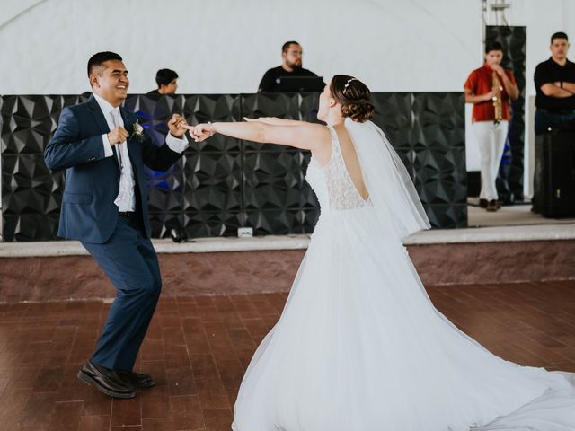 La boda de Roberto y Michelle en Jiutepec, Morelos 33
