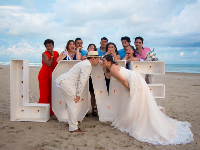 La boda de Nestor y Lestly en Acapulco, Guerrero 17