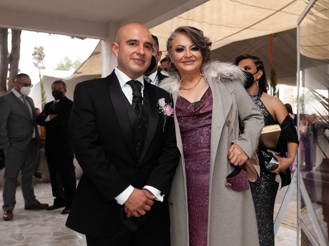 La boda de Alex y Fer en Tepotzotlán, Estado México 14