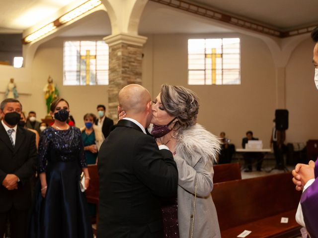 La boda de Alex y Fer en Tepotzotlán, Estado México 16