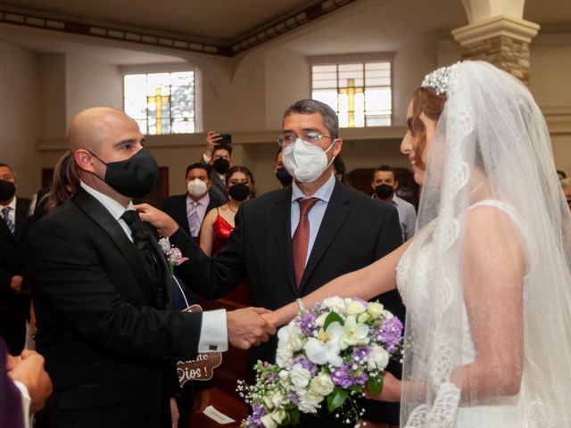 La boda de Alex y Fer en Tepotzotlán, Estado México 18
