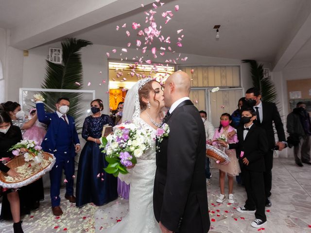 La boda de Alex y Fer en Tepotzotlán, Estado México 42