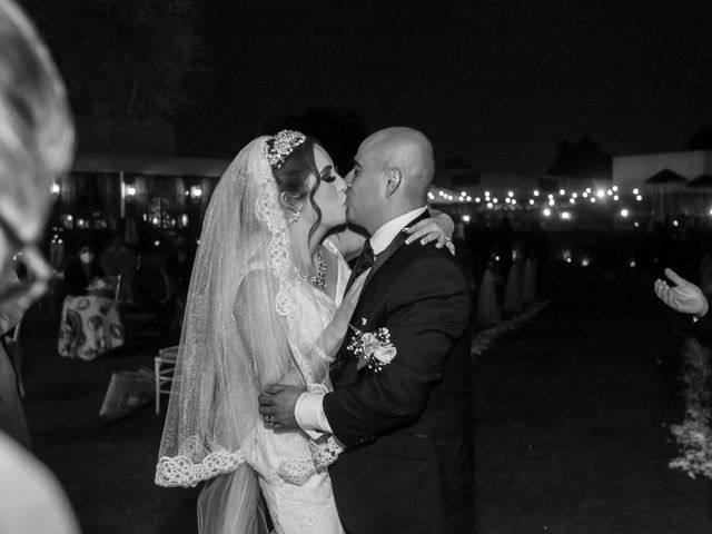 La boda de Alex y Fer en Tepotzotlán, Estado México 56