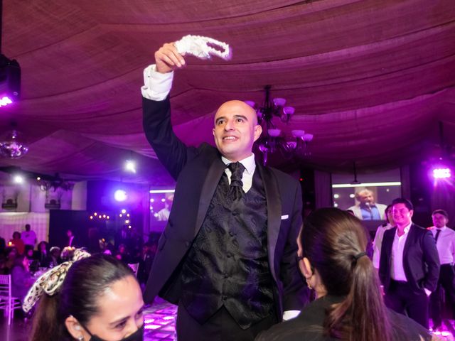 La boda de Alex y Fer en Tepotzotlán, Estado México 100