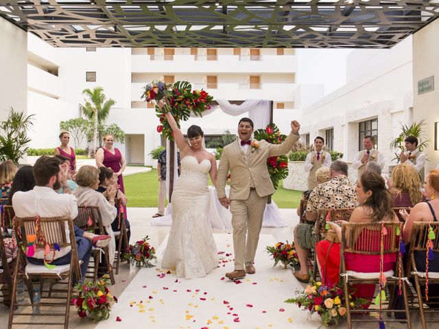 La boda de Dave y Gin en Cancún, Quintana Roo 38