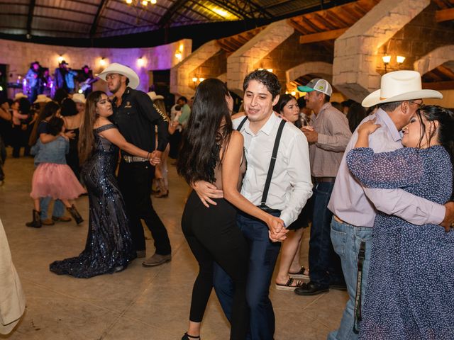 La boda de David y Maria en Durango, Durango 28