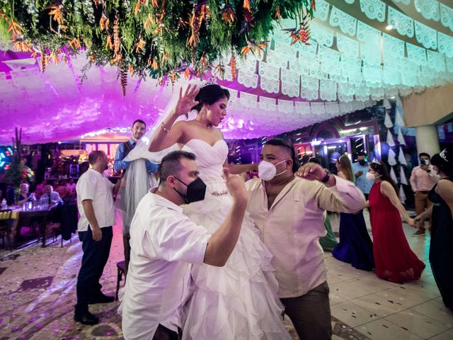 La boda de Marco y Viri en Orizaba, Veracruz 48