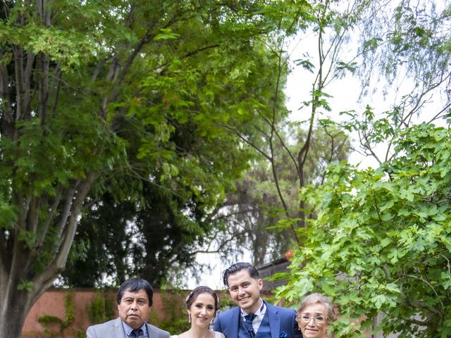 La boda de Manuel y Marisol en San Francisco del Rincón, Guanajuato 34