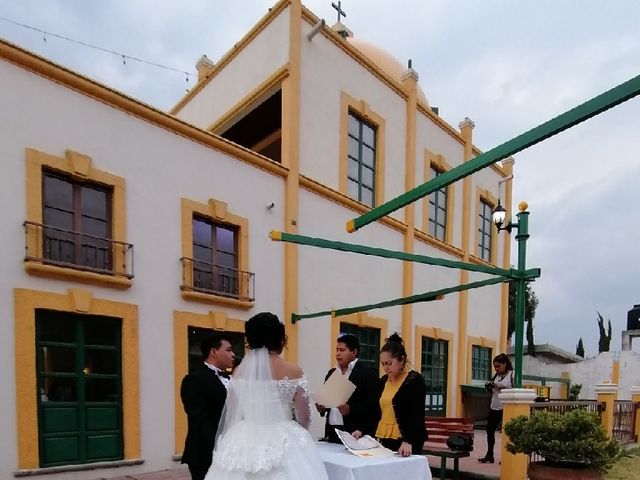 La boda de José Roberto  y María Nayeli en Puebla, Puebla 2