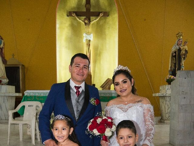 La boda de Luis Alberto  y Verónica   en Manzanillo, Colima 4