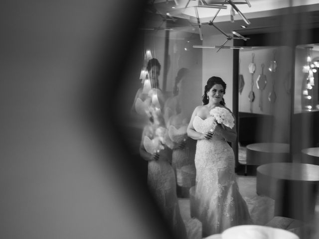 La boda de Odín y Elizabeth en Cancún, Quintana Roo 27
