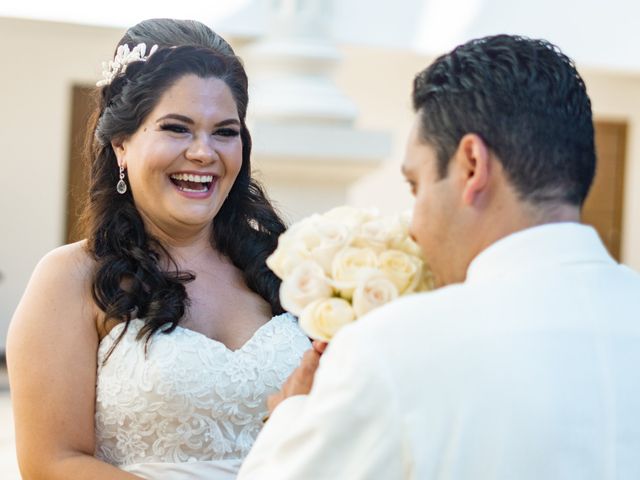 La boda de Odín y Elizabeth en Cancún, Quintana Roo 38