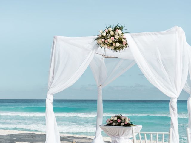La boda de Odín y Elizabeth en Cancún, Quintana Roo 46