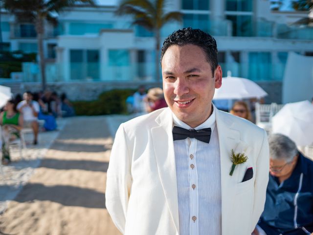 La boda de Odín y Elizabeth en Cancún, Quintana Roo 51