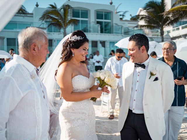 La boda de Odín y Elizabeth en Cancún, Quintana Roo 53