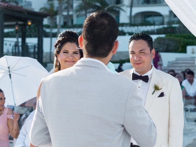 La boda de Odín y Elizabeth en Cancún, Quintana Roo 57