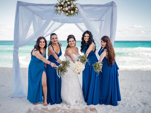 La boda de Odín y Elizabeth en Cancún, Quintana Roo 63