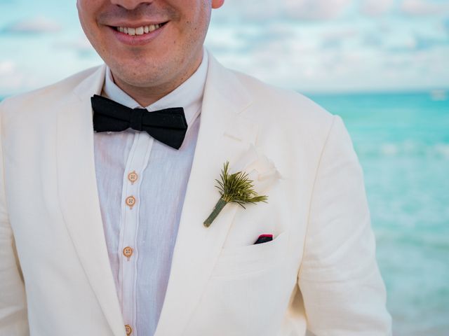 La boda de Odín y Elizabeth en Cancún, Quintana Roo 81