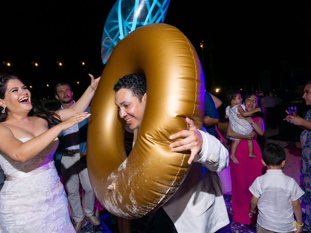 La boda de Odín y Elizabeth en Cancún, Quintana Roo 98